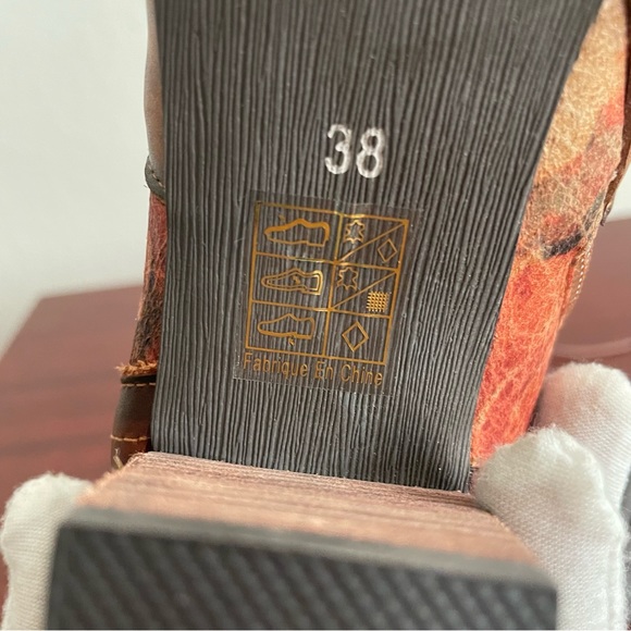 NWOT L’Artiste Charming Genuine Leather Floral Lace Heeled Booties Wearable Art - Picture 7 of 11